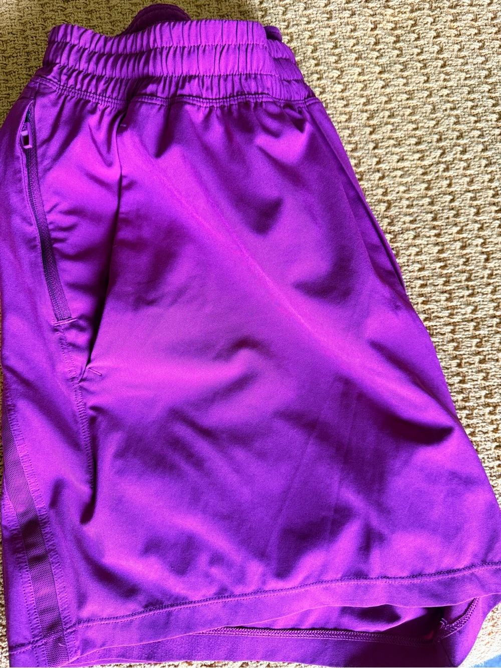 lululemon Men's Pace Breaker
Linerless Short 5" - Picture 4 of 5